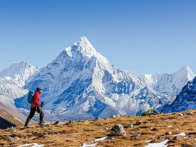 Walking boots for everest base camp trek happy trekker 600x450