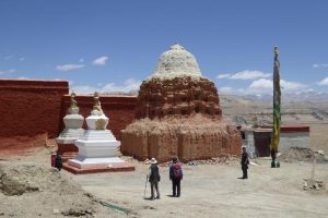 Crumbling old temple at Tsaparang