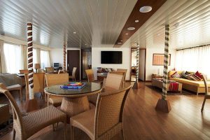 Accommodation - MV Mahabaahu lounge