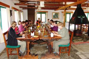 Accommodation - Sanctuary Lodge dining room