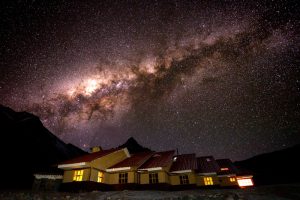 Night skies above an Andean lodge